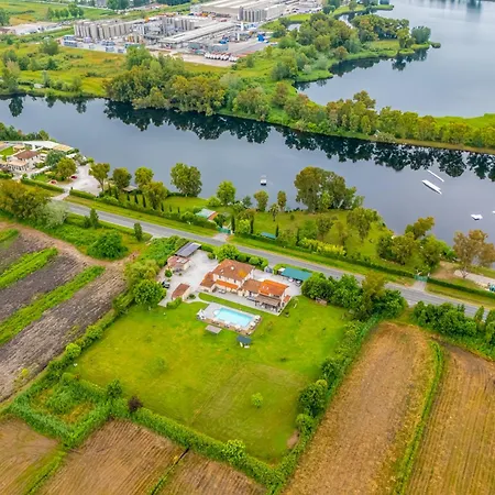 Vistalago Versilia Massarosa