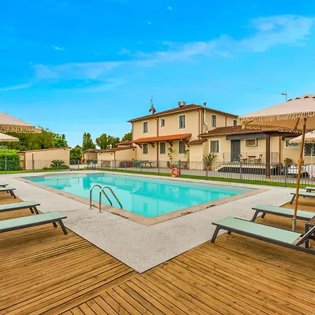 Vistalago Versilia Frühstückspension